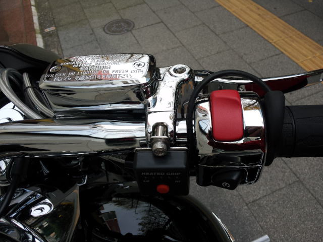 メッキ例[SUZUKI BOULEVARD M109R]/ホイルにクロムメッキ,スズキブルーバード,クロームメッキ加工事例,　SUZUKI BOULEVARD-M109R （スズキ　ブルーバード）にフルカスタムクロームメッキをした、メッキ工房NAKARAIです。■フロントホイール,リアホイール,ブフケース,フロントブレーキキャリパー,リアブレーキキャリパー,ステム　アンダーブラケット,ステム　アッパーブラケット,ハンドルホルダー,倒立フロントフォーク　アウター
,倒立フロントフォーク　インナー,フロントブレーキマスターシリンダー,フロントブレーキレバー,クラッチレバー,クラッチレバーホルダー,スイッチボックス,ラジエターガード
,リアブレーキキャリパーサポート,ディスクインナーローター,スイングアーム,デフケース,タンクキャップカバー,アクスルシャフト,エンジンカバー,社外スクリーンステー