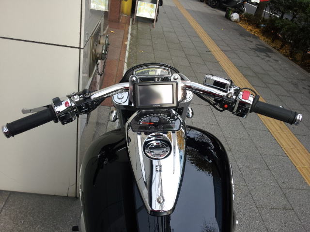 メッキ例[SUZUKI BOULEVARD M109R]/ホイルにクロムメッキ,スズキブルーバード,クロームメッキ加工事例,　SUZUKI BOULEVARD-M109R （スズキ　ブルーバード）にフルカスタムクロームメッキをした、メッキ工房NAKARAIです。■フロントホイール,リアホイール,ブフケース,フロントブレーキキャリパー,リアブレーキキャリパー,ステム　アンダーブラケット,ステム　アッパーブラケット,ハンドルホルダー,倒立フロントフォーク　アウター
,倒立フロントフォーク　インナー,フロントブレーキマスターシリンダー,フロントブレーキレバー,クラッチレバー,クラッチレバーホルダー,スイッチボックス,ラジエターガード
,リアブレーキキャリパーサポート,ディスクインナーローター,スイングアーム,デフケース,タンクキャップカバー,アクスルシャフト,エンジンカバー,社外スクリーンステー