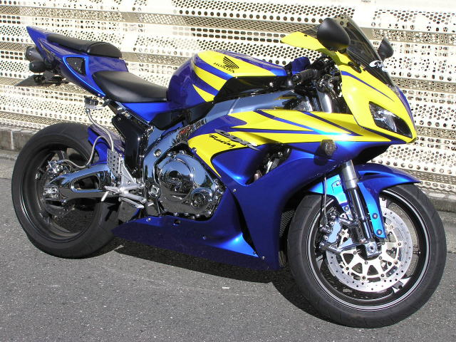 CBR1000RR メッキ・カスタム　ウォンウォン系最鏡バイク!